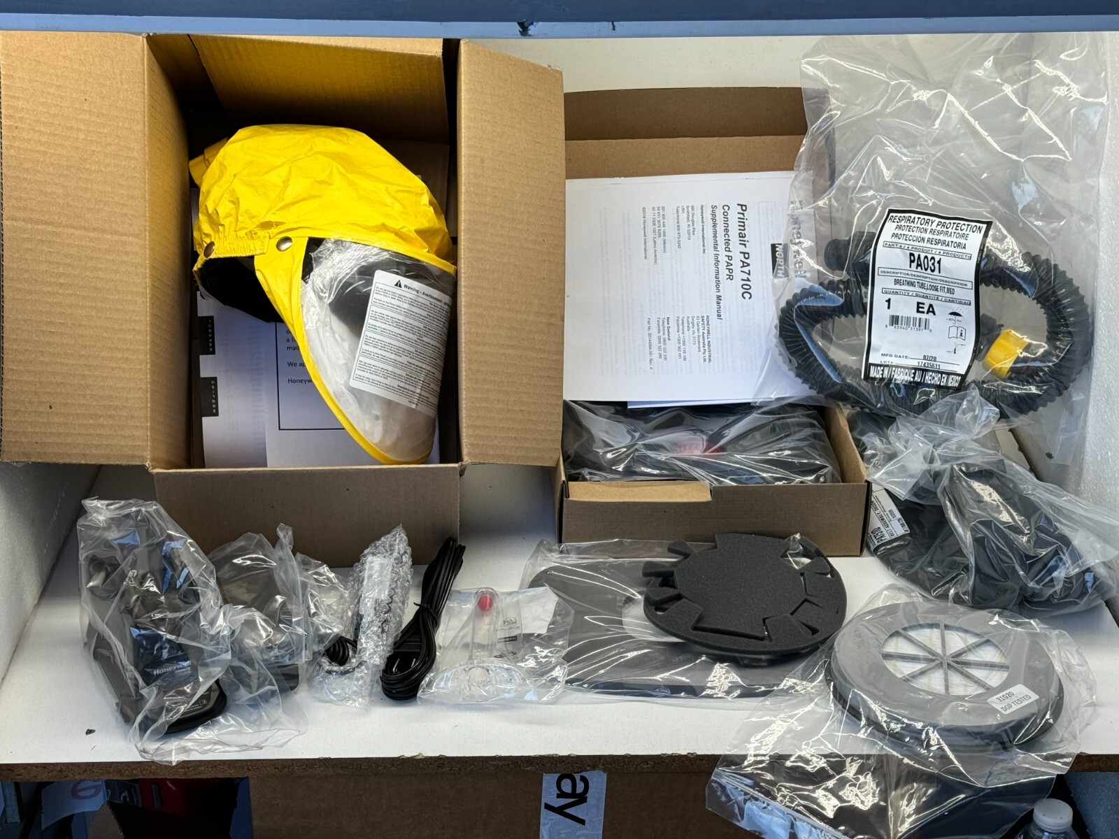 Honeywell PA701HED-101-TF PRIMAIR 700 Powered Air-Purifying Respirator Mask, MED