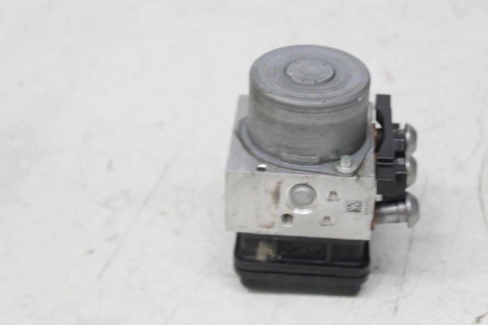 20-23 BMW F900R ABS PUMP UNIT MODULE