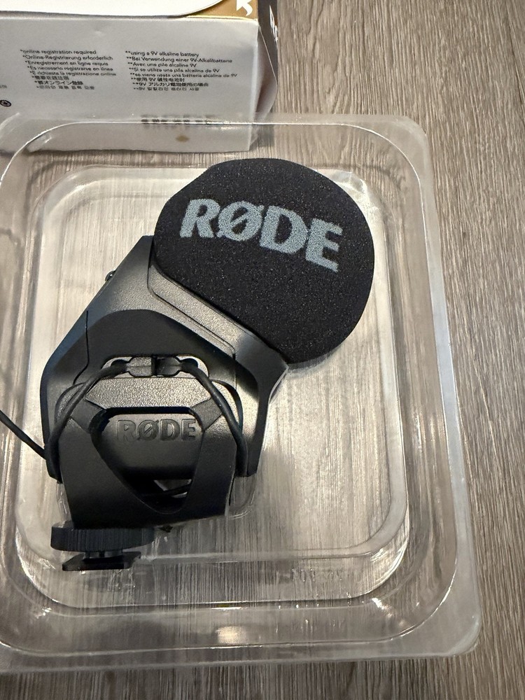 NOB RODE STEREO VIDEOMIC PRO ON-CAMERA STEREO MICROPHONE