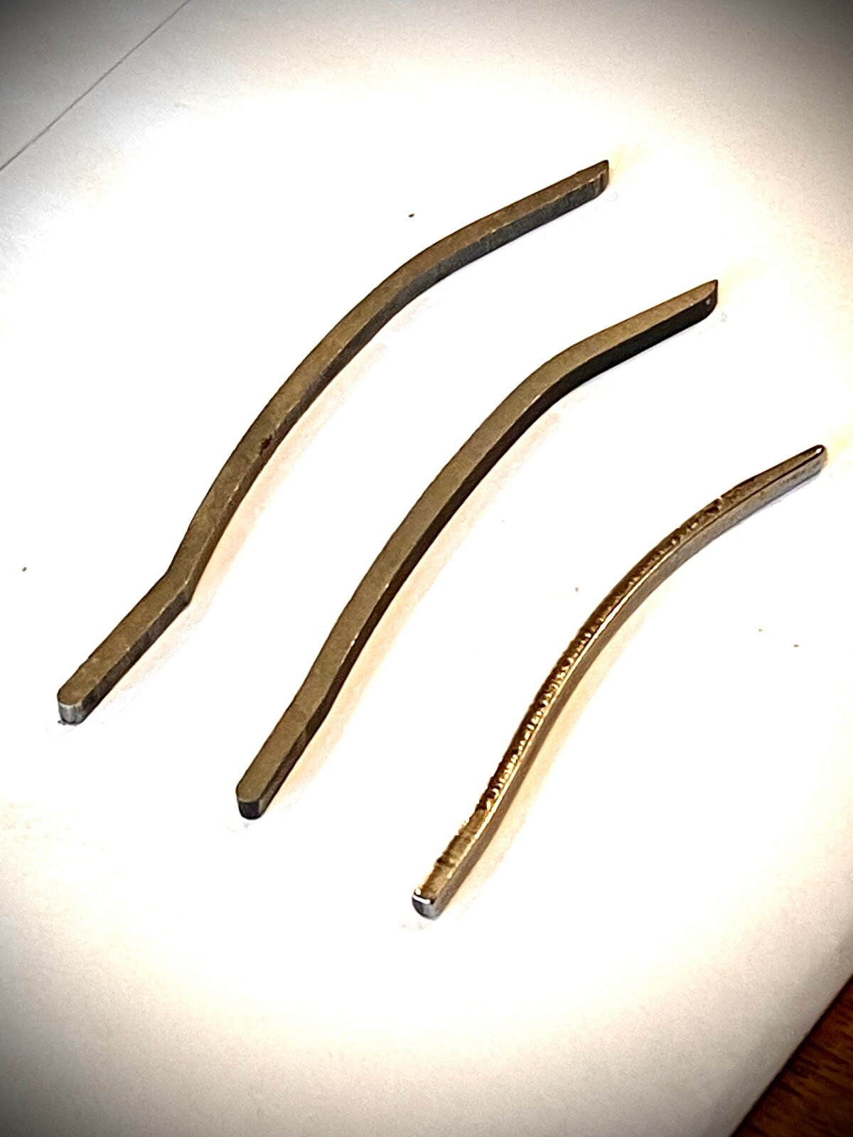 HUBERTUS Knife Spring