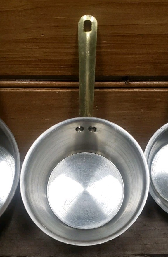 Vtg Copper Brass Measuring Cups 4PC Set Spouted Nesting Handled Made In Korea