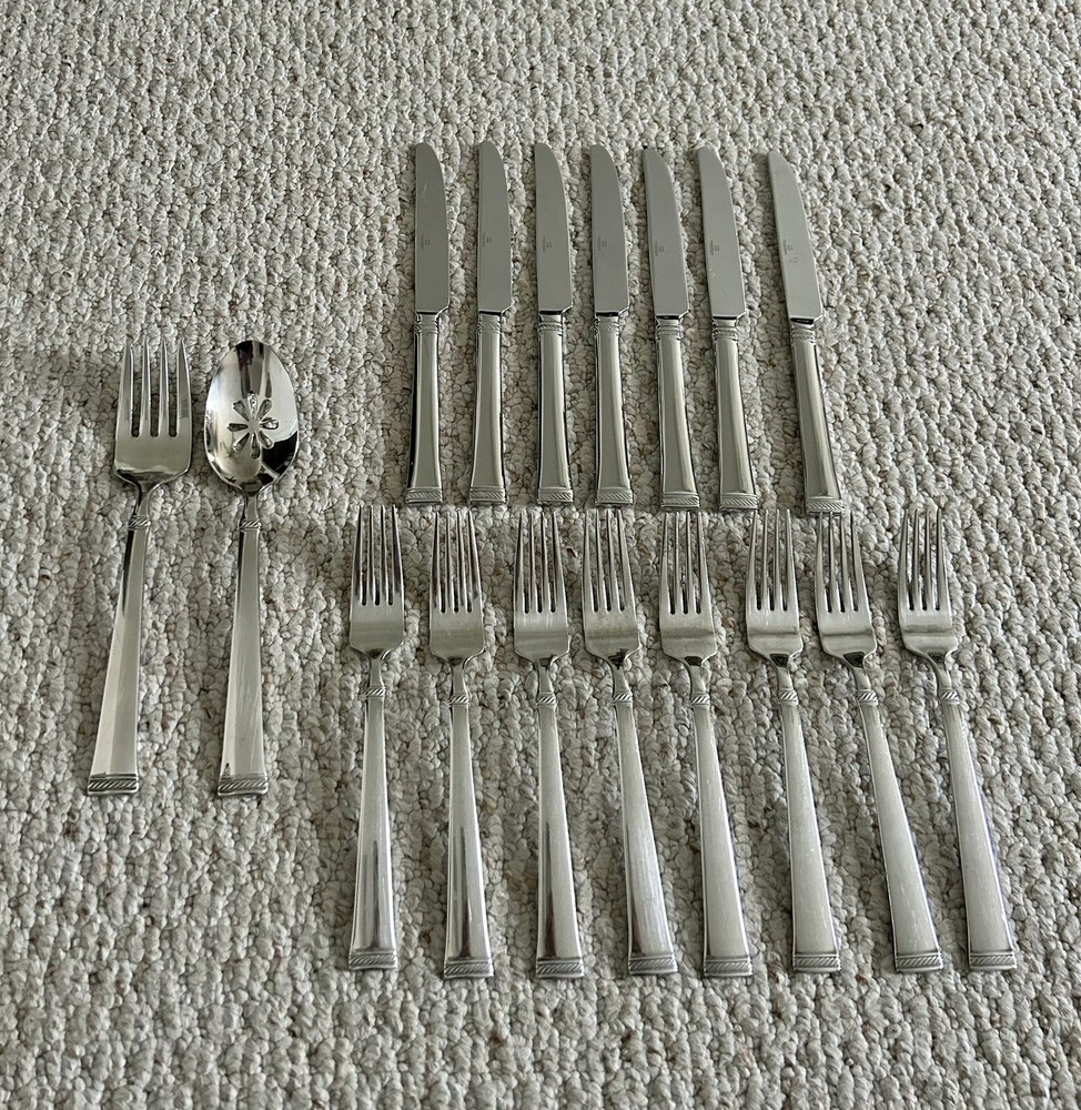 Mikasa Rope 18/10 Stainless Flatware 17 pc Mixed Set