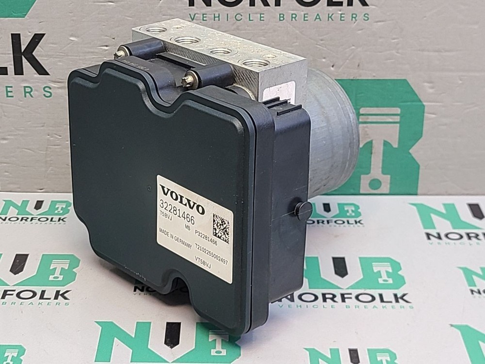 VOLVO XC40 ABS Pump Modulator Control Unit 32281466