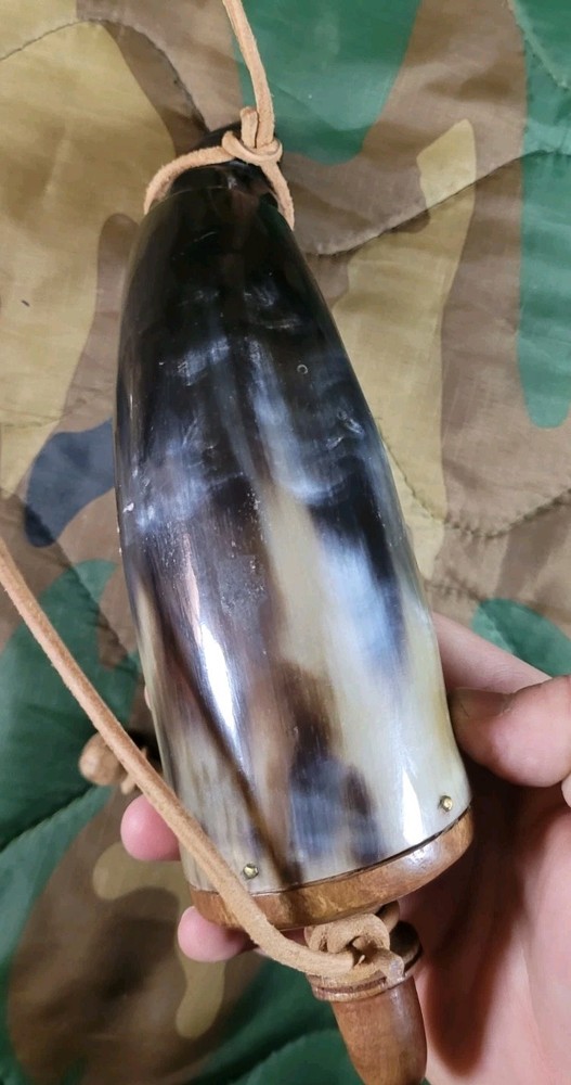 Modern Black Powder Muzzleloading Powder Horn Leather Strap