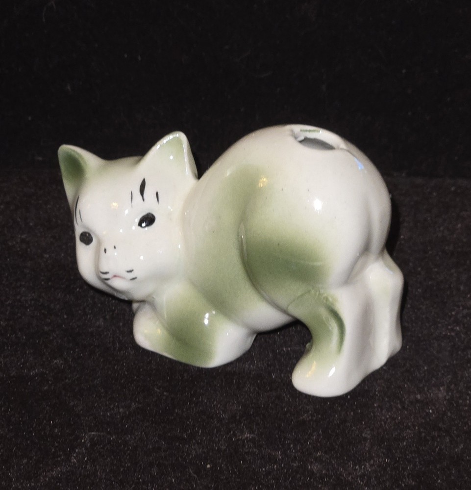 Cat Arch Back Ceramic Pottery Potpourri Scent Diffuser TEVVY Kitsch MCM Vintage