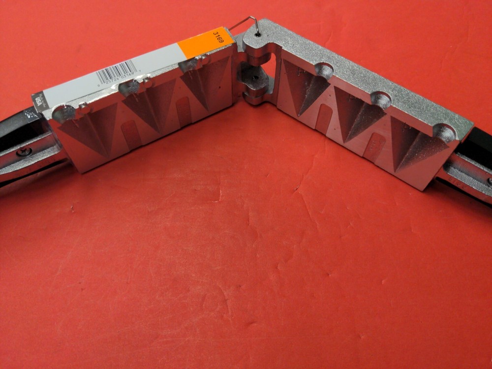 3169 NEW DO-IT PYRAMID MOLD (PM-3-4B)