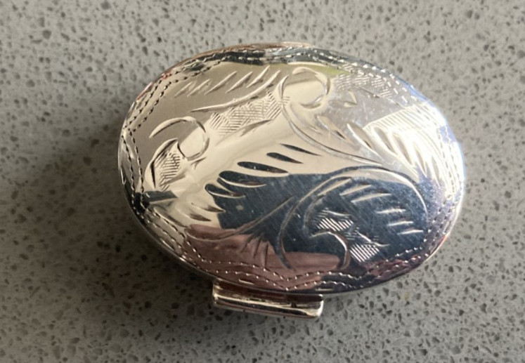 Sterling silver vintage  engraved oval  pill box for small items