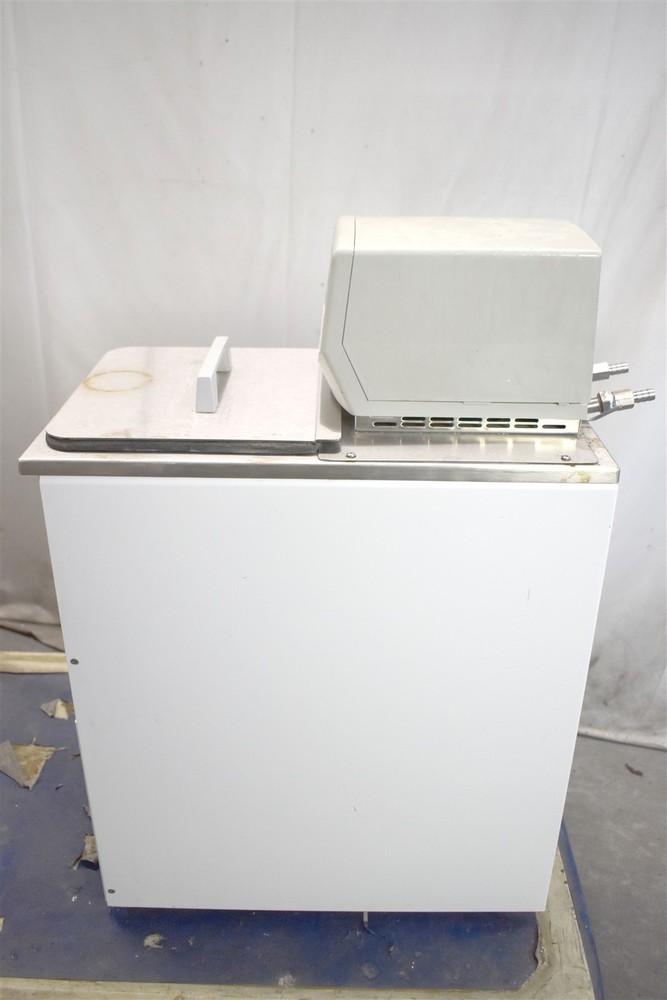 Thermo Electron Neslab RTE 740 Recirculating Chiller Cooling Heating Bath