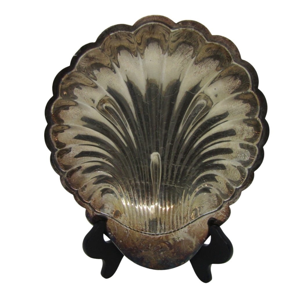 Vintage Oneida Silver Plated Shell Candy Dish 7" x 9"