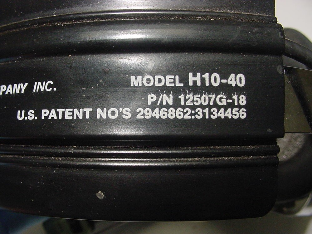 DAVID CLARK Model H10-40 HEADSET (untested parts repair) ***