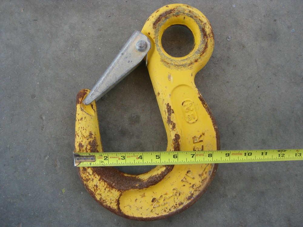 Eye lifting sling hook