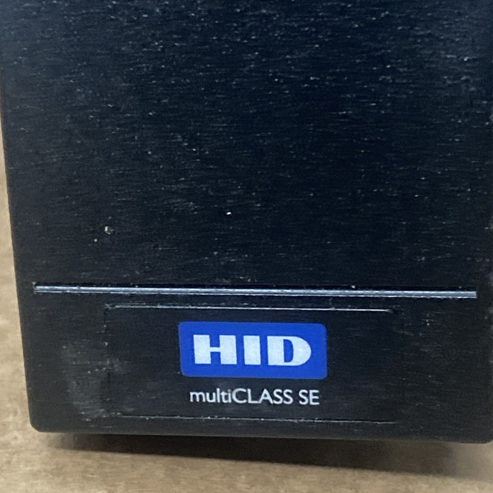 HID multiCLASS SE RP15E Mullion Readers ( Missing Screws )