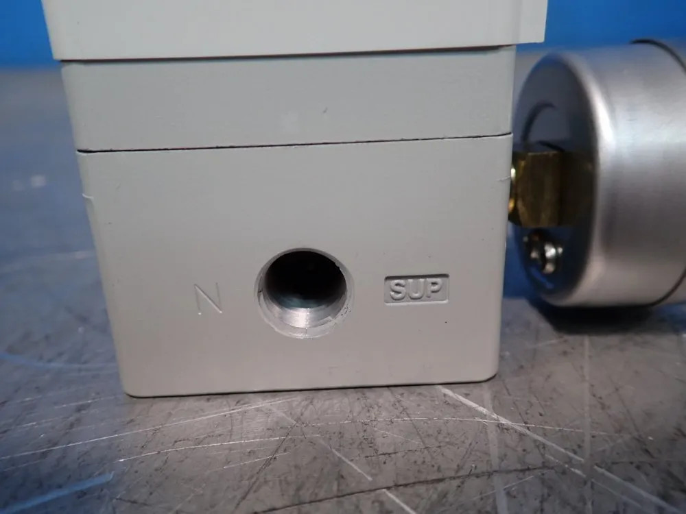 SMC REGULATOR IT2051-N021