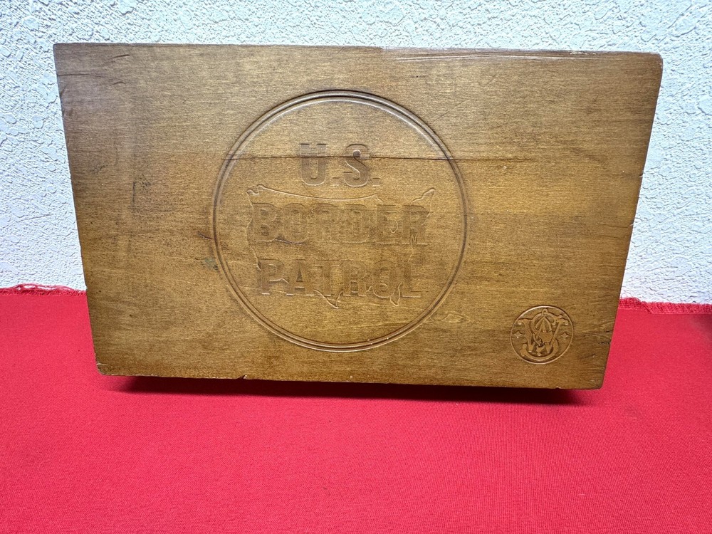 Smith & Wesson K Frame U S Border Patrol Presentation Box