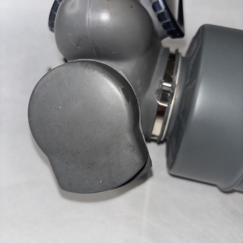 EUC Gas Mask Possibly Avon See Pics
