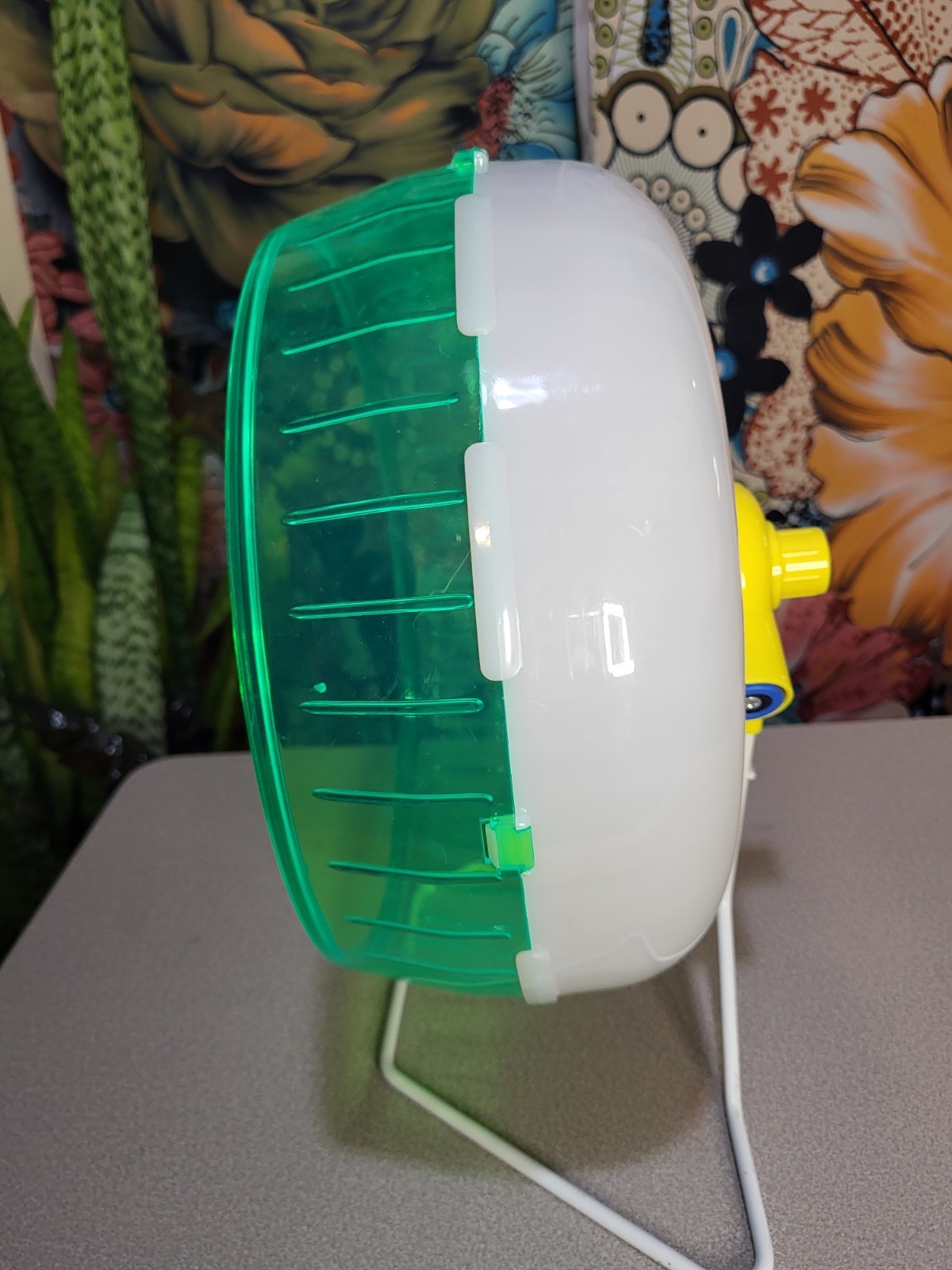 Kaytee Silent Spinner Premium Quality Exercise Wheel