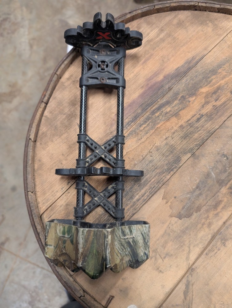 Hoyt Carbon Matrix Compound Bow Loaded