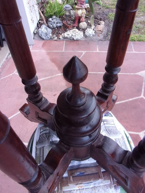 Beautiful Antique 1800s 0rnate hand Carved Solid Walnut Side Table Display Stand