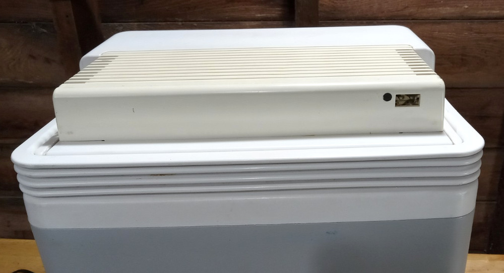 Used Igloo KOOL MATE 18  Thermoelectric Cooler