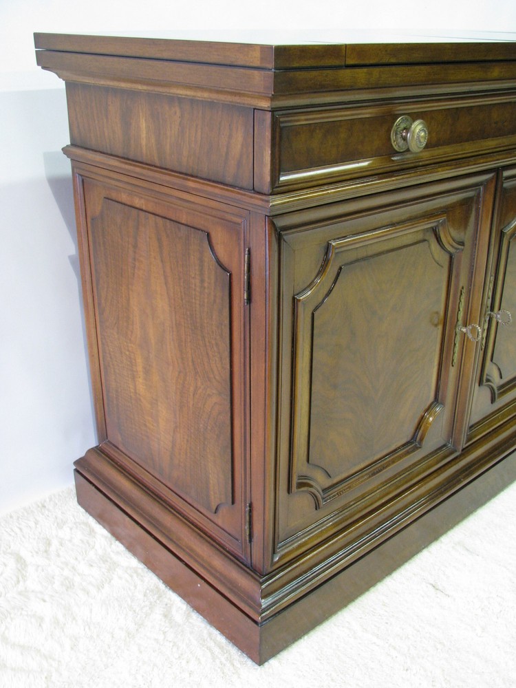 Karges Louis XVI Bar / Server With Dramatic Patterned Walnut Veneers & Flip Top