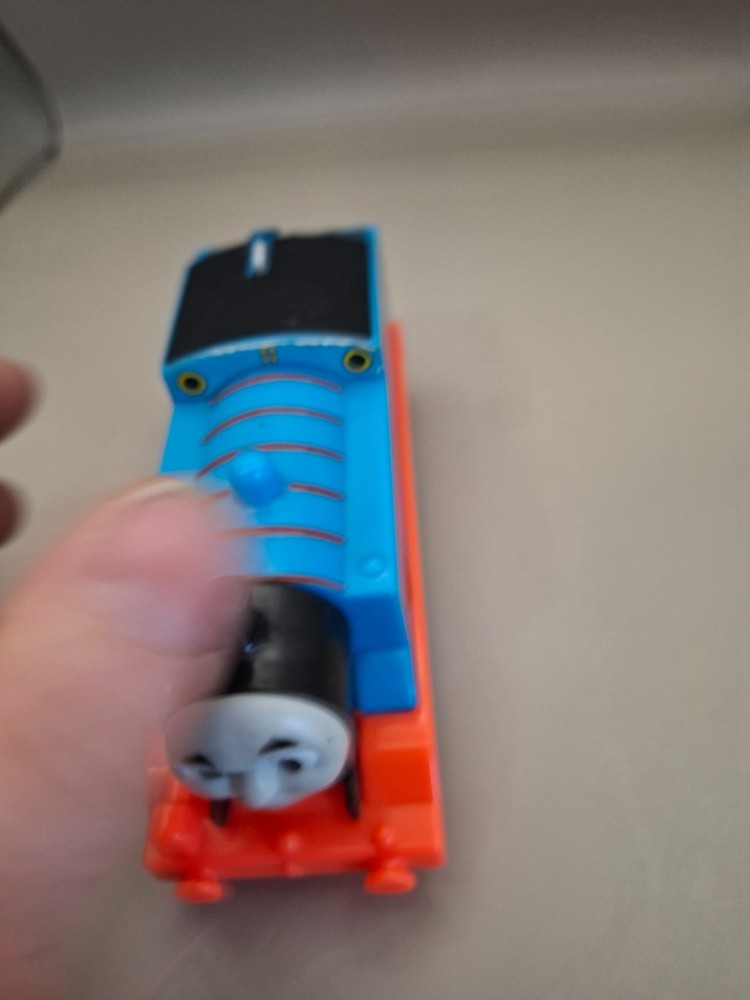 Thomas Hyper Glow Trackmaster Train Motorized - 2017 BLACK LIGHT LED Thomas