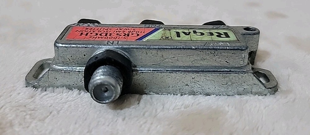 Regal GRS3DGH 3-Way Splitter