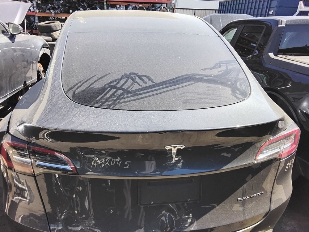 TESLA Y 2021 Camera/Projector 131744