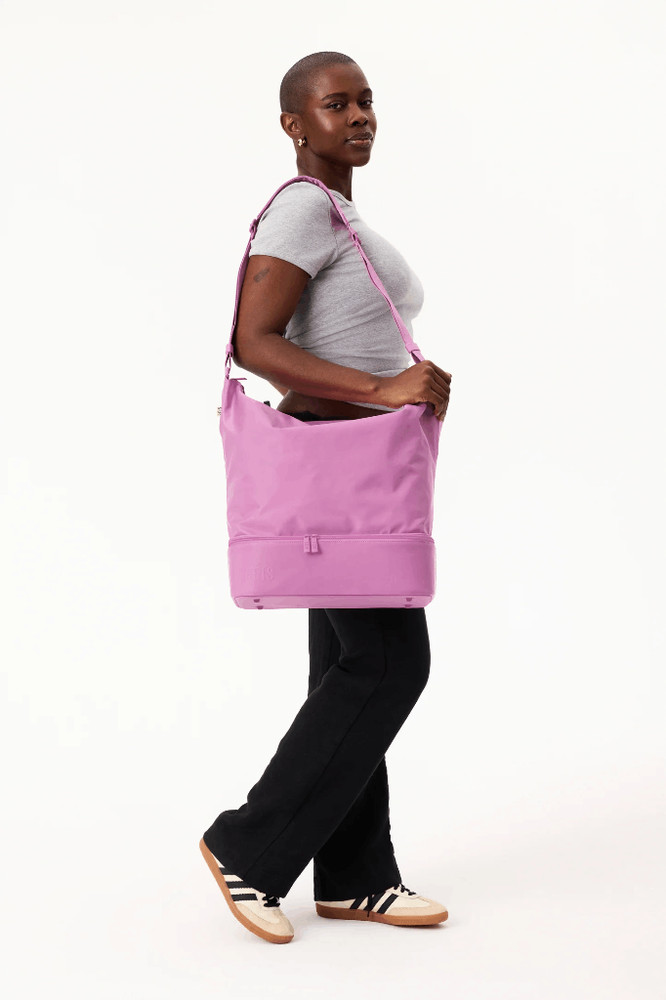 NWT Beis Crescent Weekender in Berry Pink