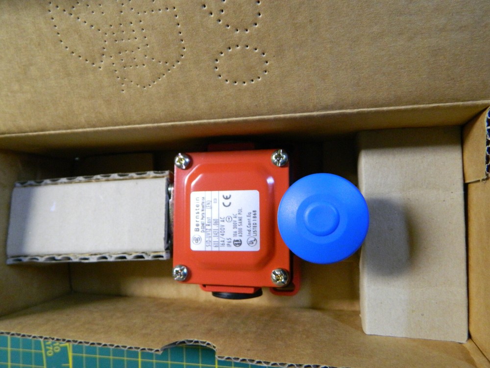 Bernstein SID-UV1Z DETENT detent tear line switch 611.1431.060 cable pull switch