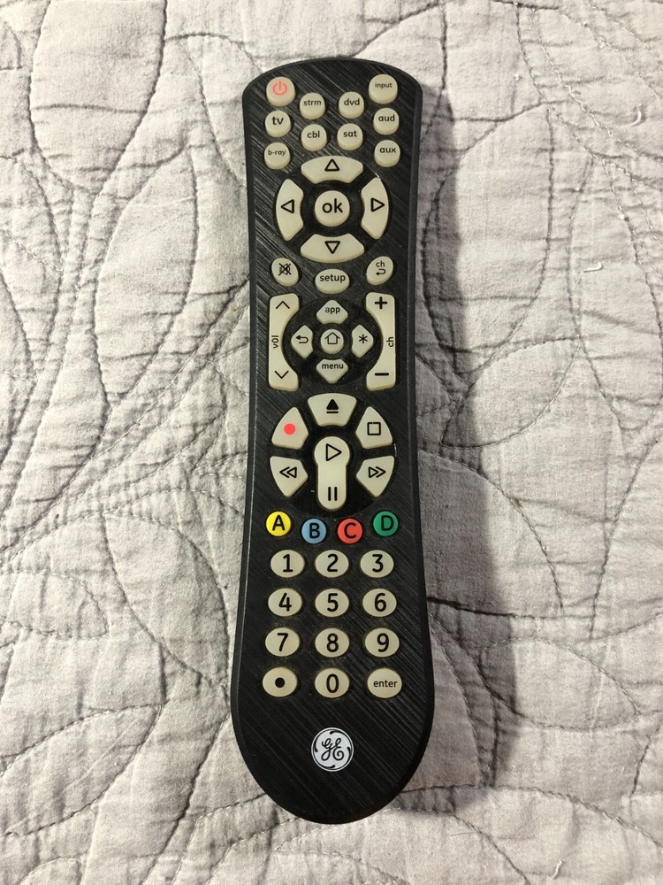 GE 8-Device Backlit Universal TV Remote Control in Black, 41567 EUC