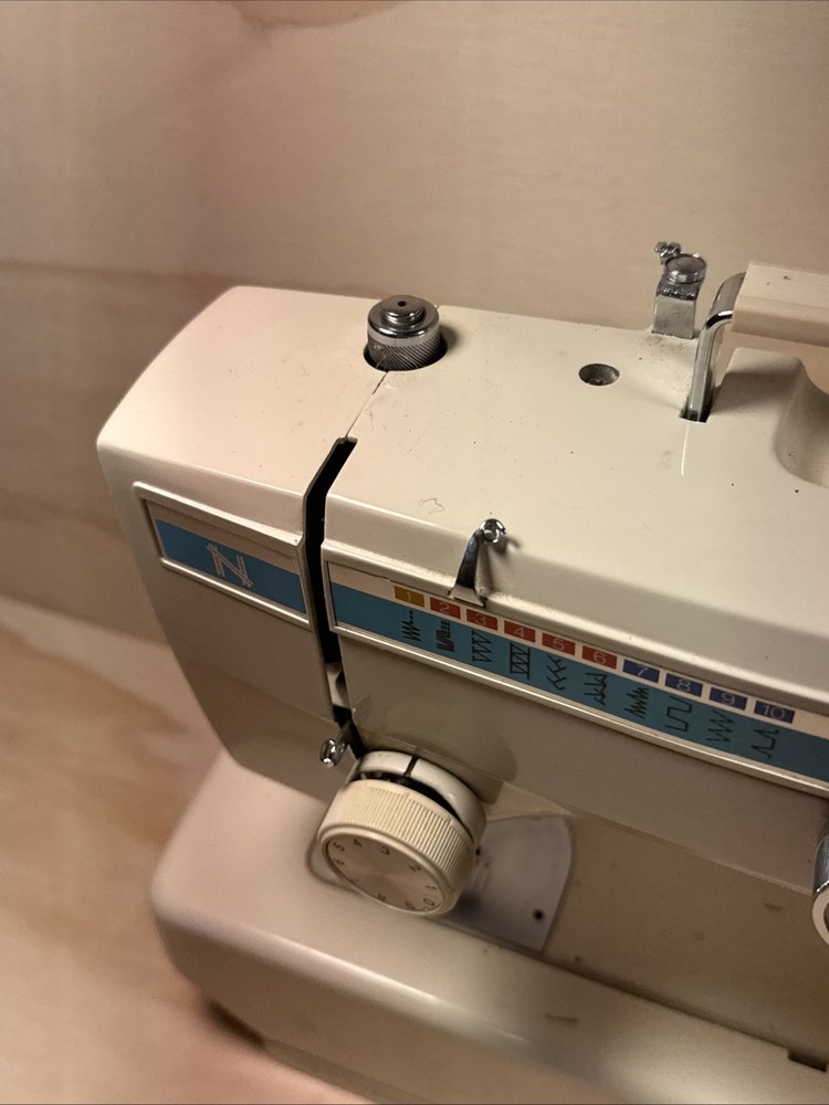 Necchi Sewing Machine 535FA NO Foot Pedal UNTESTED MACHINE ONLY AS-IS