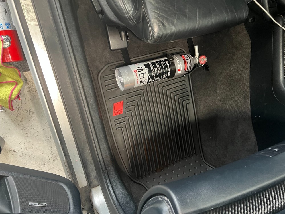 for Audi A4 S4 RS4 B5 Fire extinguisher mount holder bracket