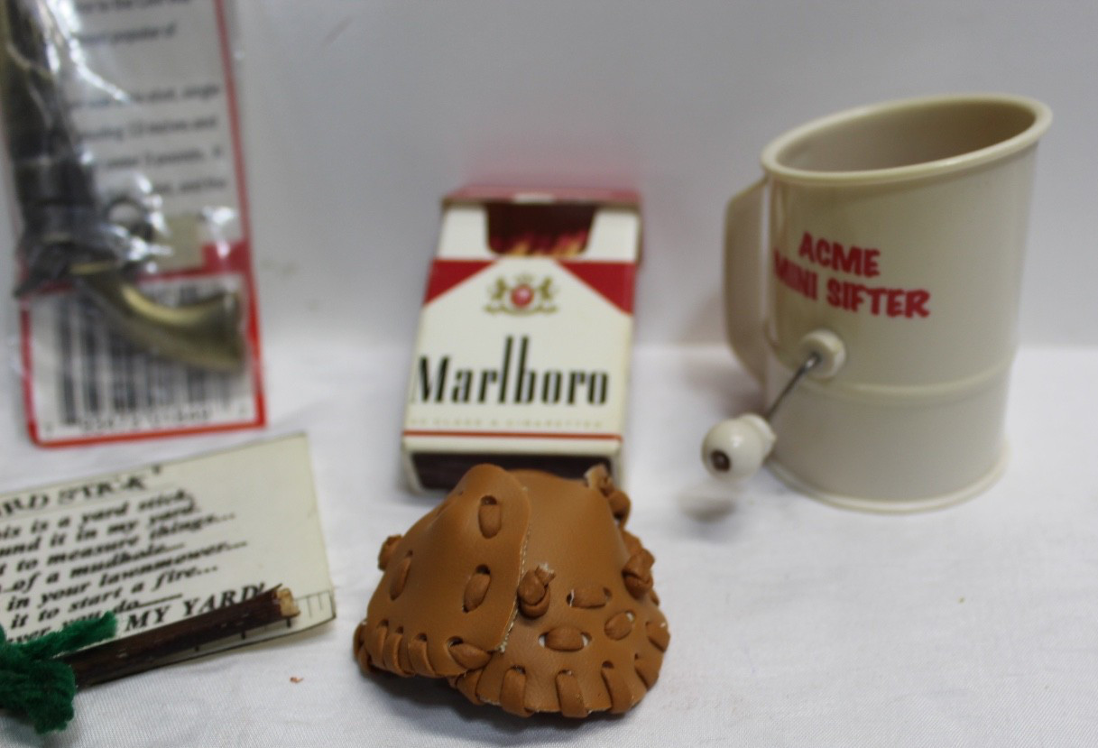 Vintage Minatures & Small Replicas Civil War Firearm Small Marlboro Box Sifter