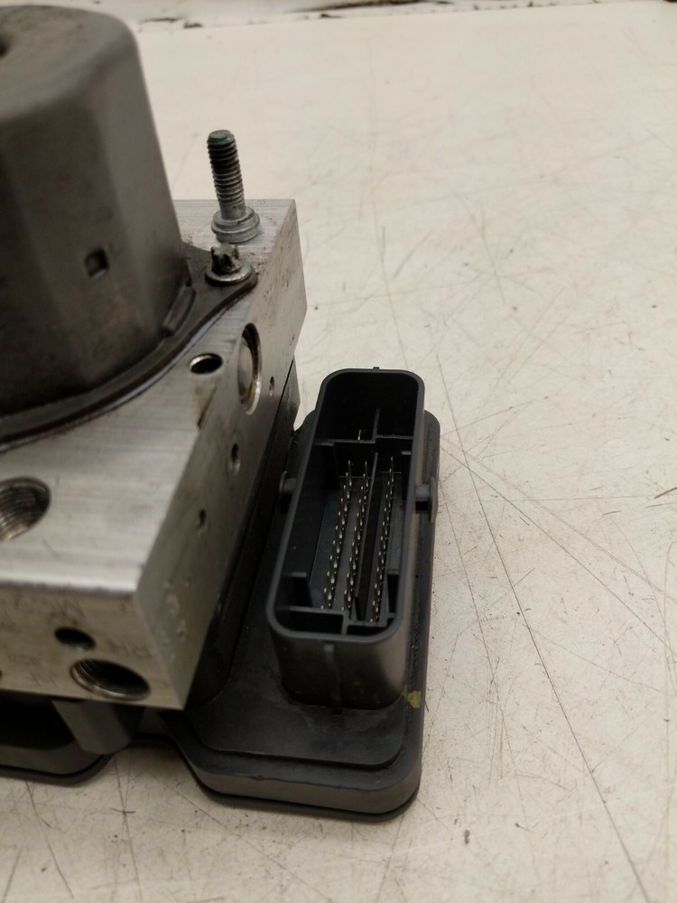 2012-2015 Tesla Model S Hydraulic Control ABS Anti-Lock Brake System Pump Module