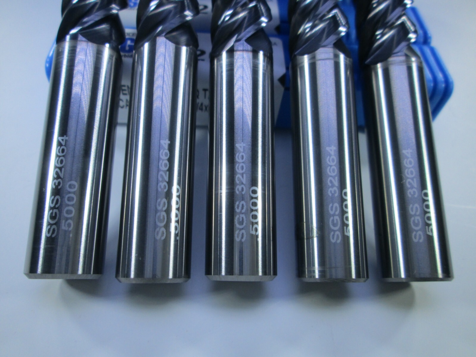 LOT ( 5 ) KYOCERA SGS 32664 V-CARB SOLID CARBIDE 1/2" 5 FLUTE END MILLS SET