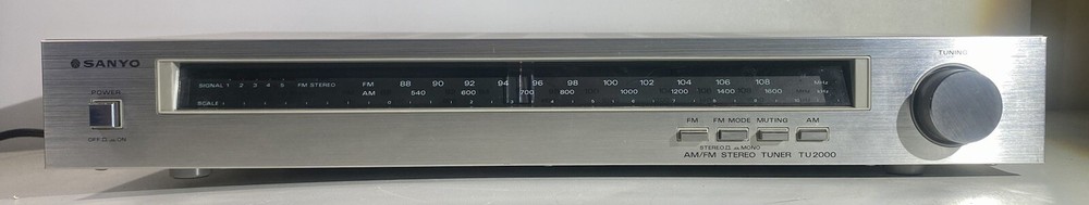 Sanyo TU2000 AM/FM Stereo Tuner