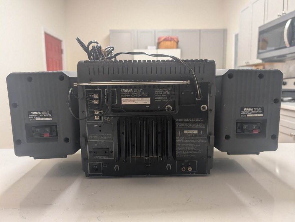 Yamaha AST-C10 Compact Component System Cassette CD AM/FM Gray Equalizer