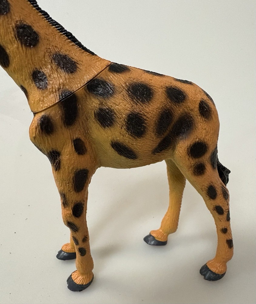 Vintage Realistic Giraffe Plastic Toy