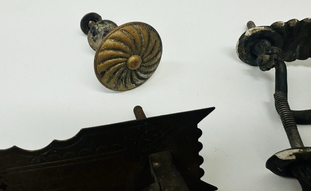 Metal And Brass Handle And Pull Lot