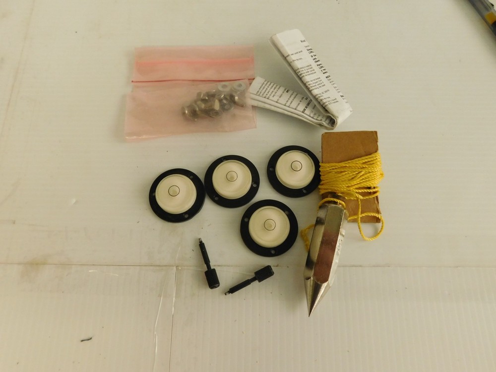 THALES NAVIGATION MODEL TRM100 GPS COMPASS & 3011 (#4700)