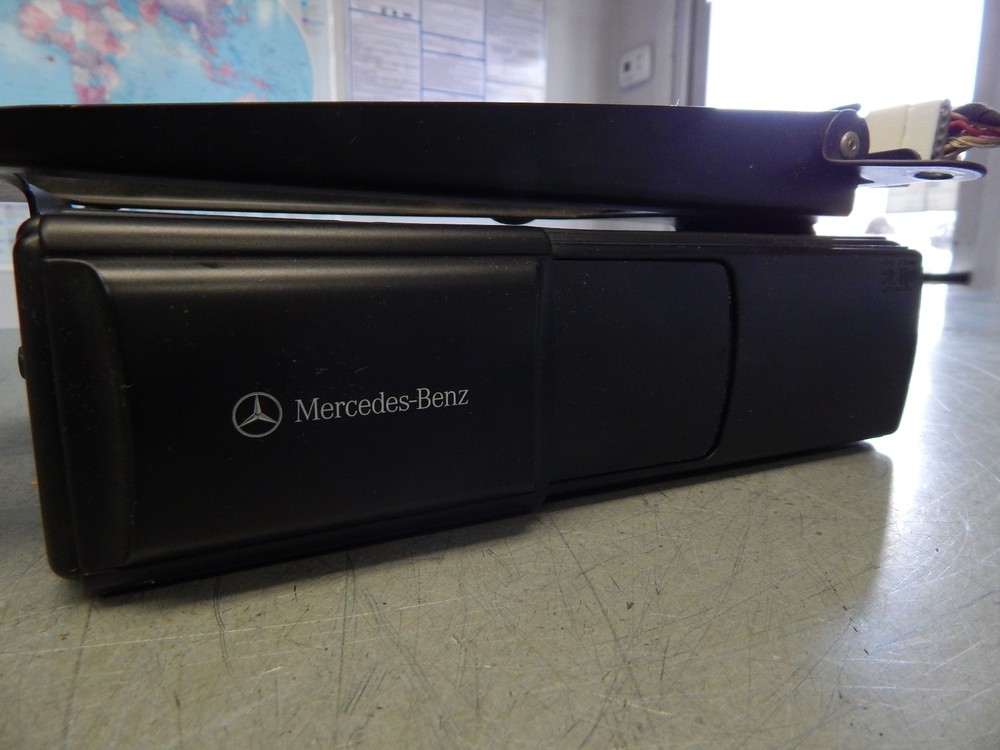 W163 ML320 ML350 ML430 CD CHANGER COMPLETE