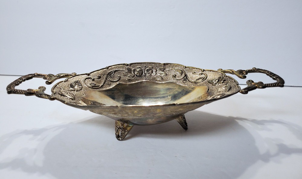 Vintage STUDIO SILVERSMITHS Silver Plate Floral Footed Oblong Dish Double Handle