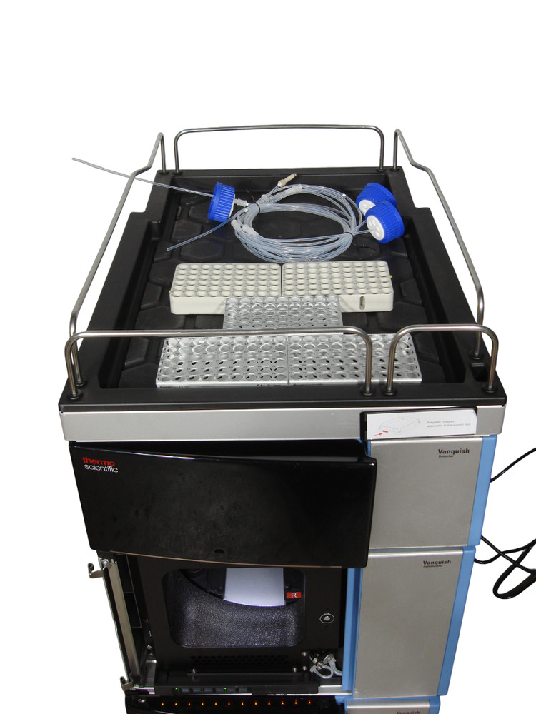 HPLC Thermo Scientific Vanquish Fluorescence Detector Quaternary Pump Sampler