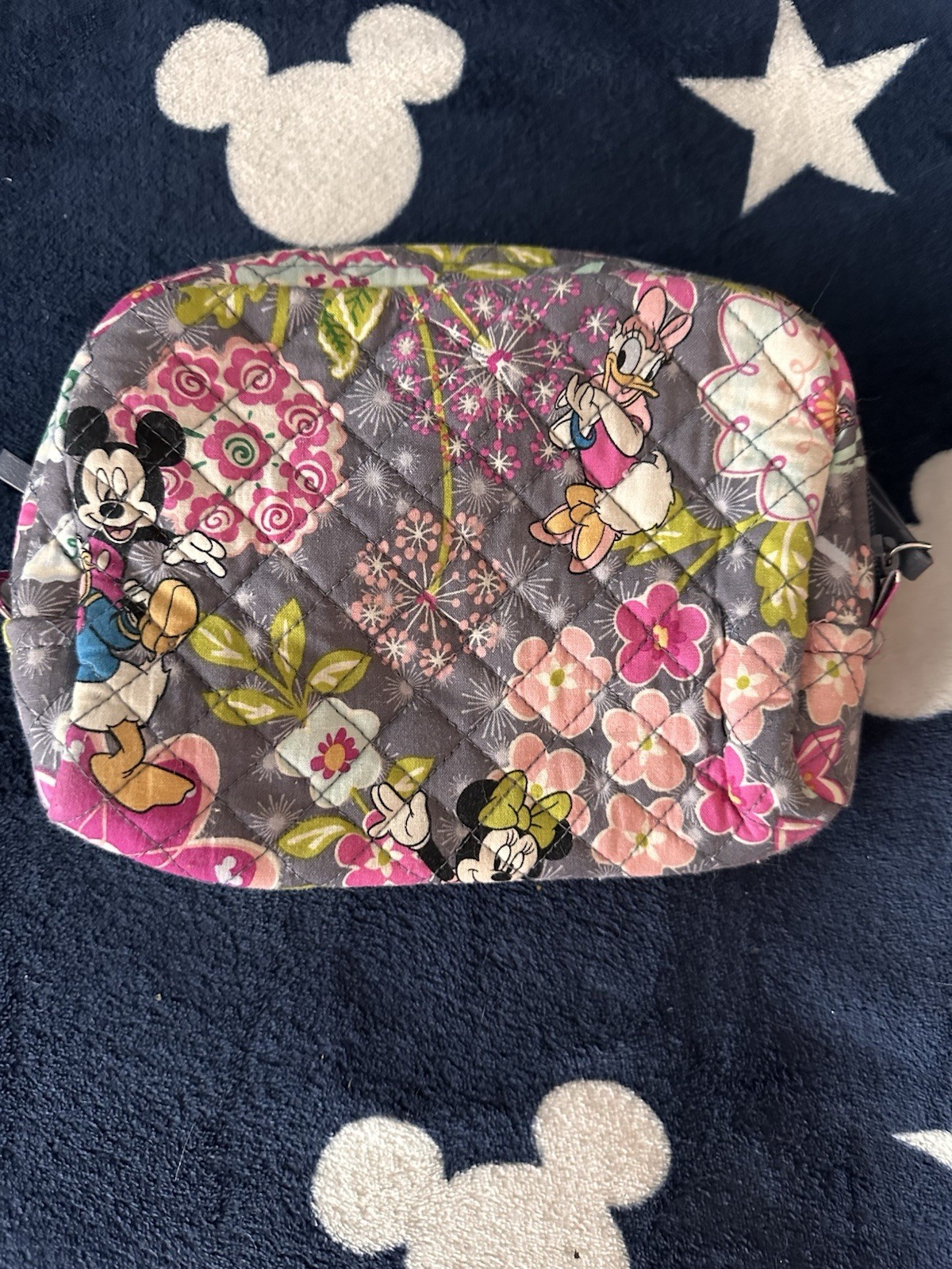 Disney Vera Bradley Makeup Cosmetic Bag Minnie Daisy Duck Mickey Mouse