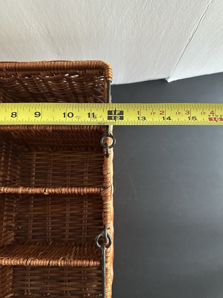 Wicker Basket Caddy / Organizer For Picnic Or Tabletop. READ DESCRIPTION ⬇️