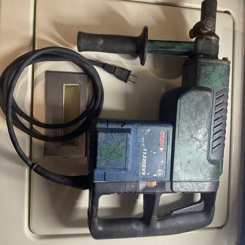 Bosch 11220EVS  Corded Variable Speed  Demolition Hammer Pre-owned