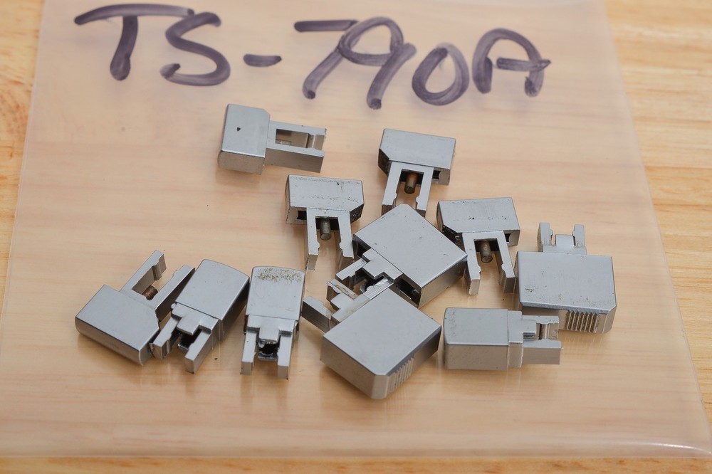 KENWOOD TS-790A PUSH BUTTON COVERS