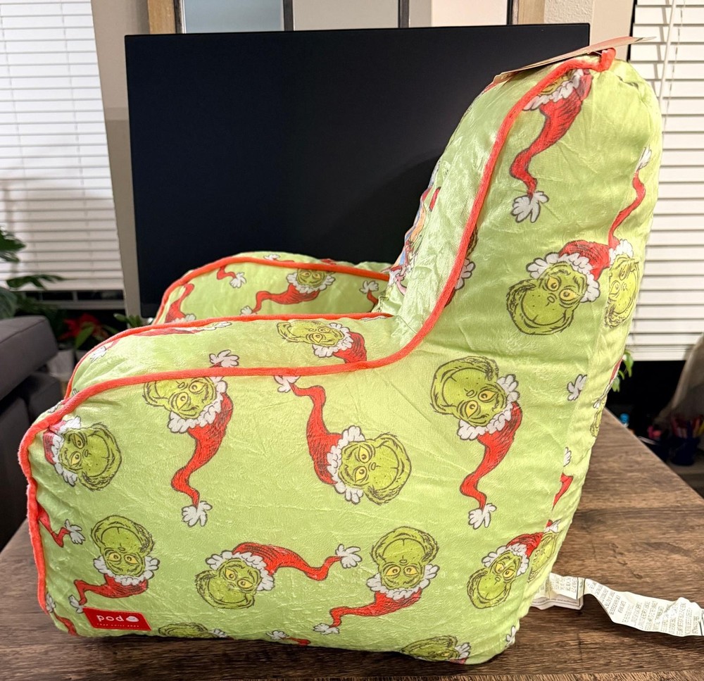 The Grinch Dr. Seuss Pod Beanbag Toddler Chair 17 in W x 20 in H x 17