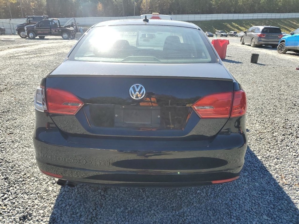 JETTA 2011 Glove Box 4889401