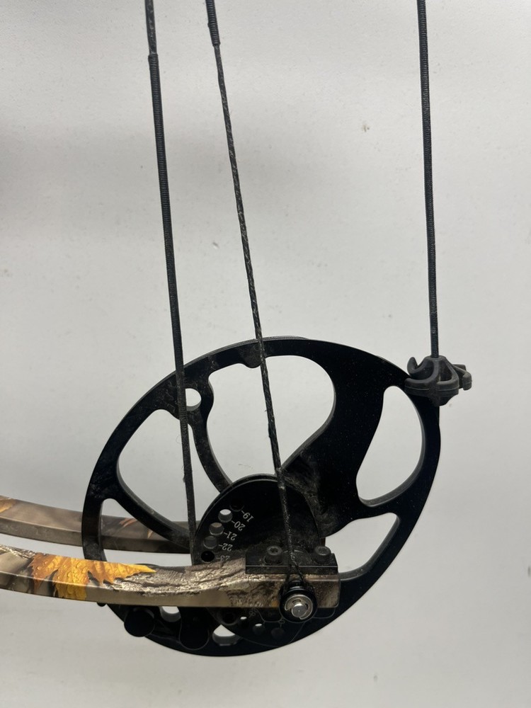 TOPOINT ARCHERY TRIGON 70LB COMPOUND BOW (P03063306)